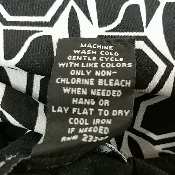 EXPRESS XS B&W Dress - Picture 6 of 7